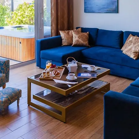 Flyviewflatsgold Privatehottub With Seaview Apartament *