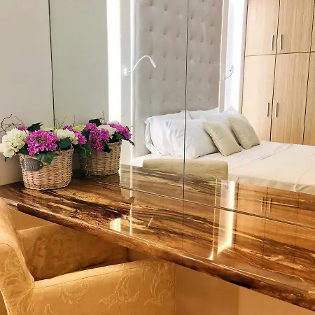 Flyviewflatsgold Privatehottub With Seaview Apartament *