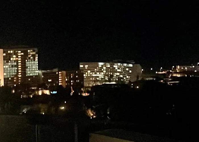 Flyviewflatsgold Privatehottub With Seaview