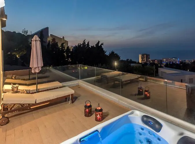 Flyviewflatsgold Privatehottub With Seaview Apartament